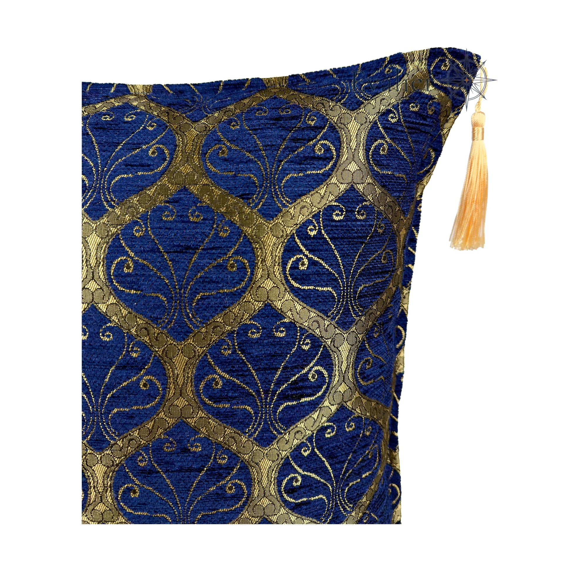 Evalier Sapphire pillow cover – close-up corner detail, Imperial Elegance chenille cushion cover showing fabric texture, ornamental pattern, and tassel detail (45 × 45 cm / 18 × 18 in)