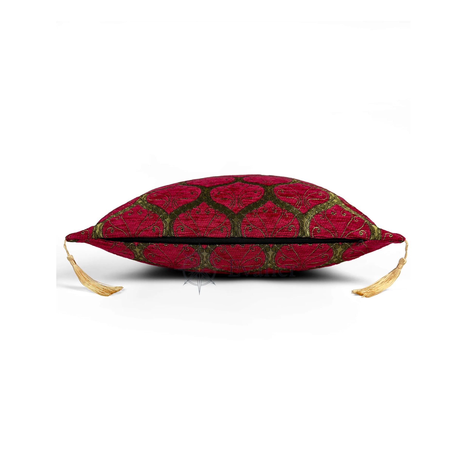 Evalier Rose pillow cover – side profile with hidden zipper, Imperial Elegance chenille decorative cushion cover showing closure detail, tailored construction, and corner tassels (45 × 45 cm / 18 × 18 in)