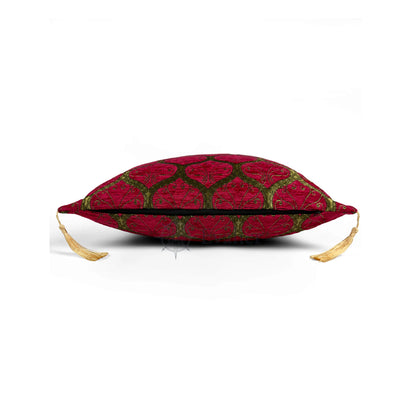 Evalier Rose pillow cover – side profile with hidden zipper, Imperial Elegance chenille decorative cushion cover showing closure detail, tailored construction, and corner tassels (45 × 45 cm / 18 × 18 in)
