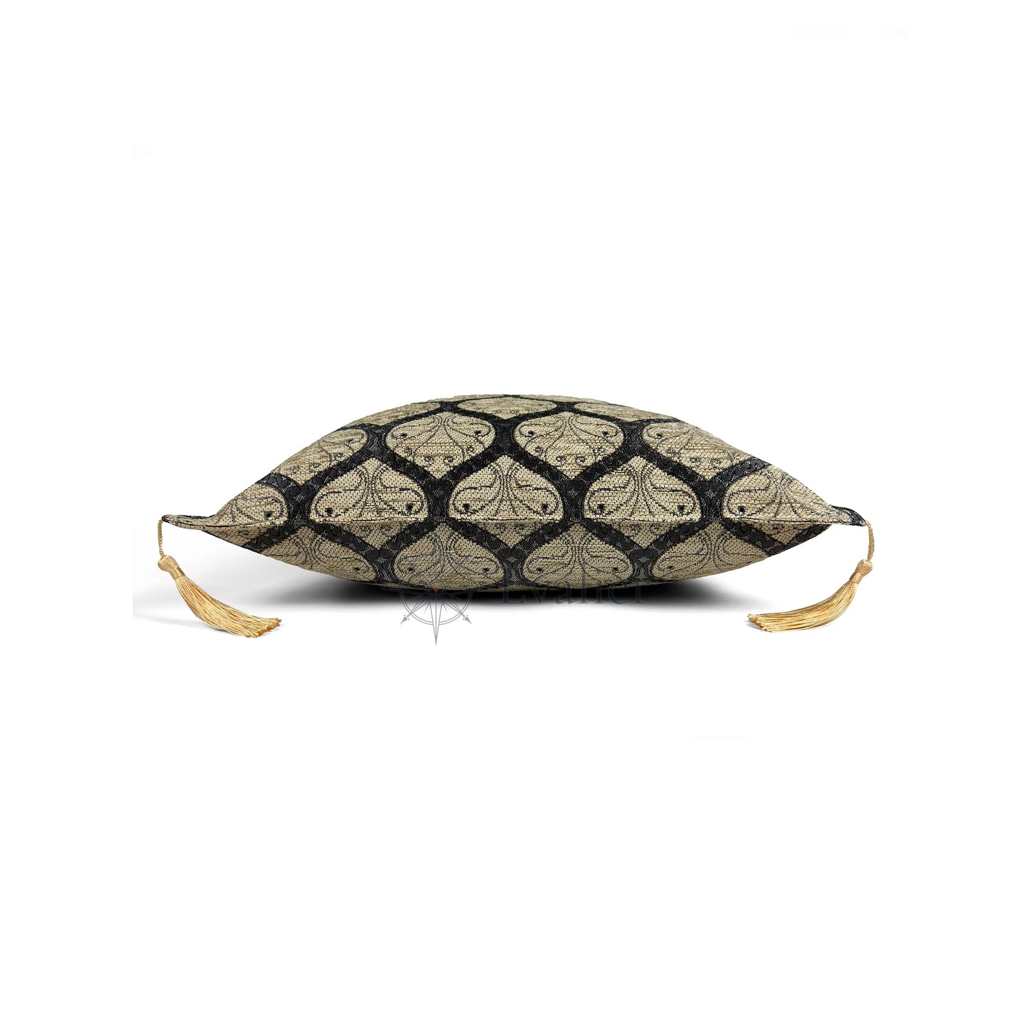 Evalier Platinum Ivory pillow cover – side profile with hidden zipper, Imperial Elegance chenille decorative cushion cover showing closure detail, tailored construction, and corner tassels (45 × 45 cm / 18 × 18 in)