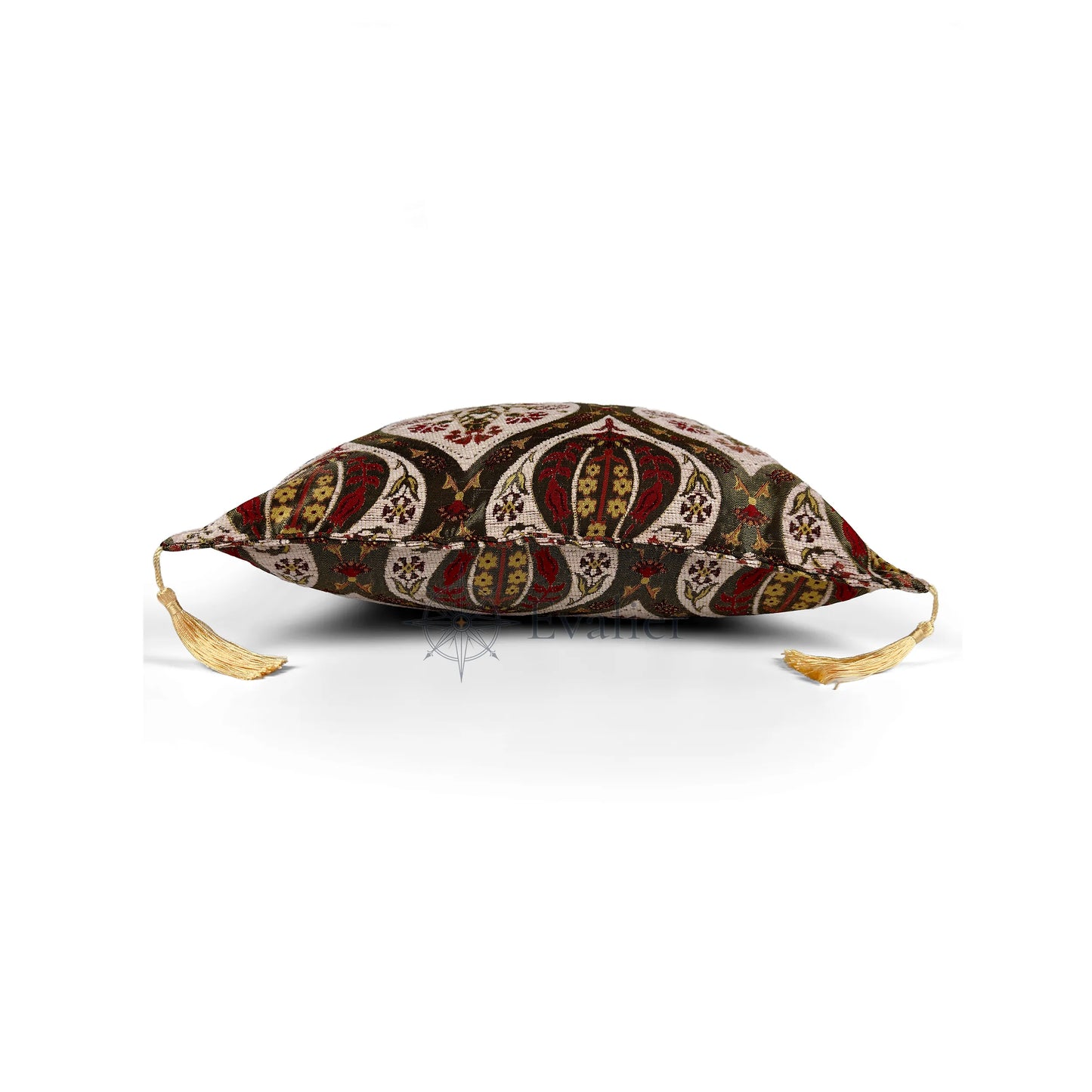 Ivory pillow cover – side profile view, Royal Garden woven decorative cushion cover showing thickness, structured silhouette, and refined shape (45 × 45 cm / 18 × 18 in)