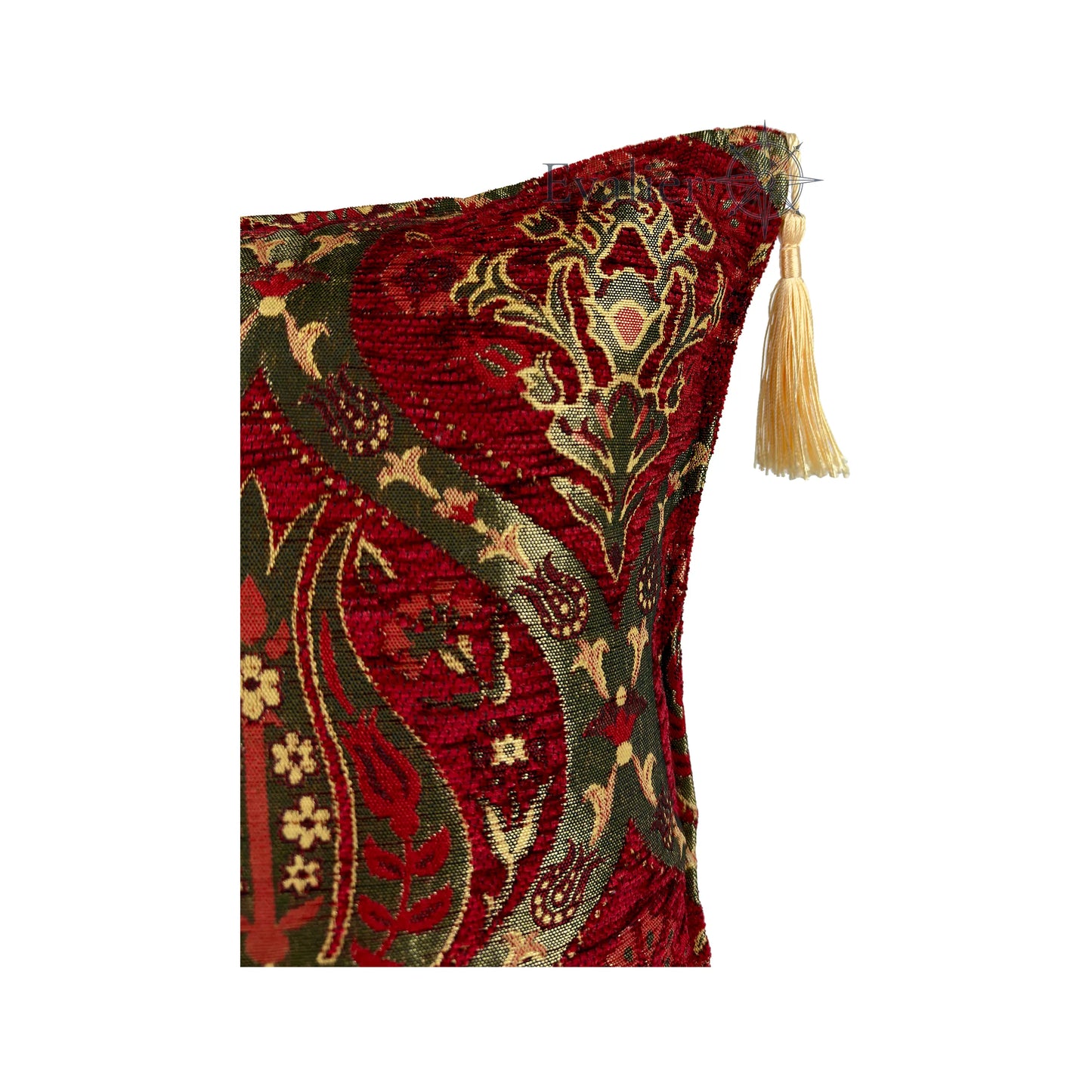 Scarlet pillow cover – close-up corner detail, Royal Garden woven cushion cover showing fabric texture, ornamental woven pattern, and tassel detail (45 × 45 cm / 18 × 18 in)