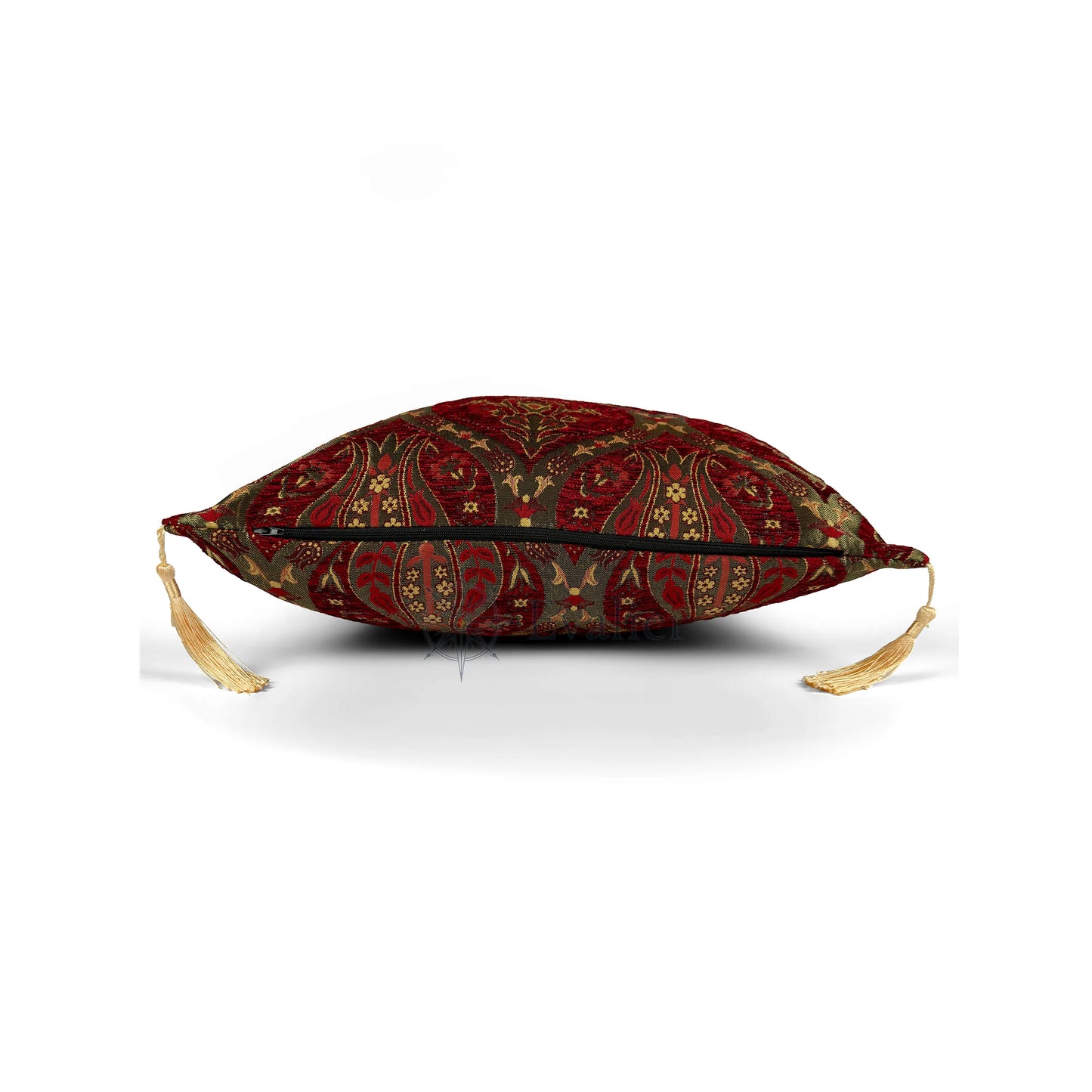 Scarlet pillow cover – side profile with hidden zipper, Royal Garden woven decorative cushion cover showing closure detail, tailored construction, and corner tassels (45 × 45 cm / 18 × 18 in)