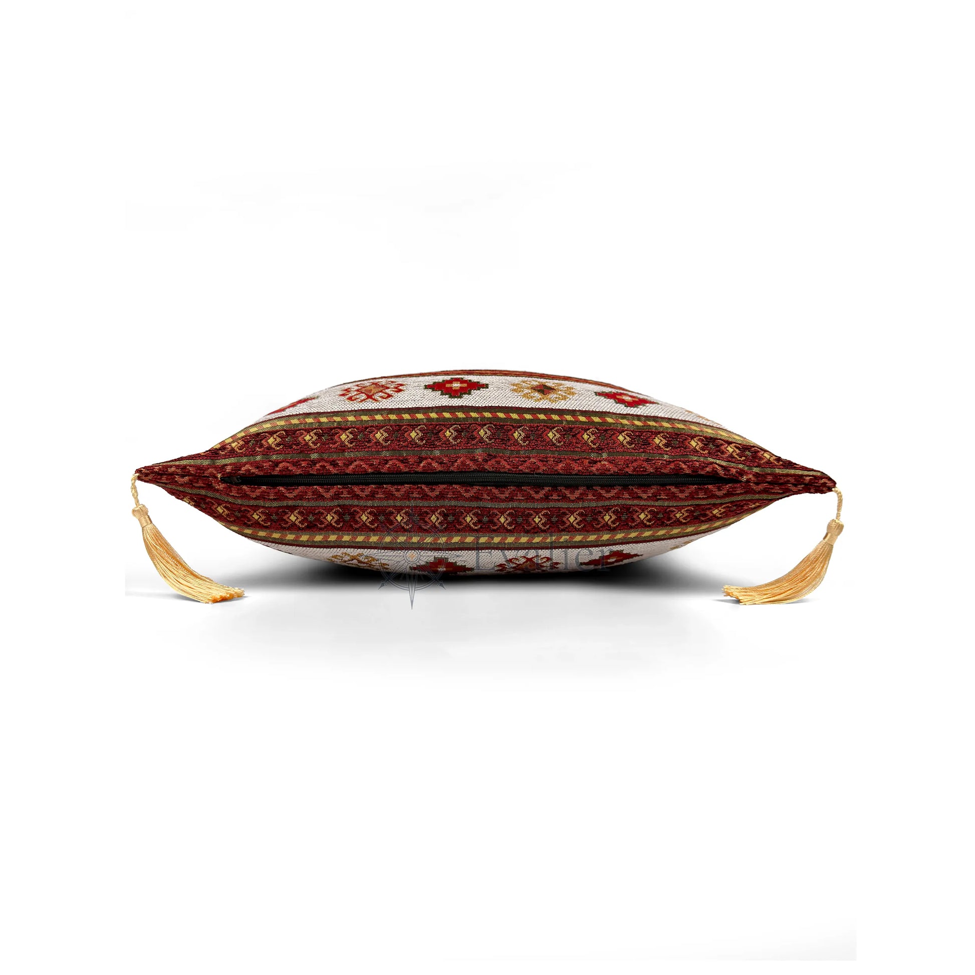 Evalier Pomegranate pillow cover – side profile with hidden zipper, Heritage Kilim woven decorative cushion cover showing closure detail, tailored construction, and corner tassels (45 × 45 cm / 18 × 18 in)