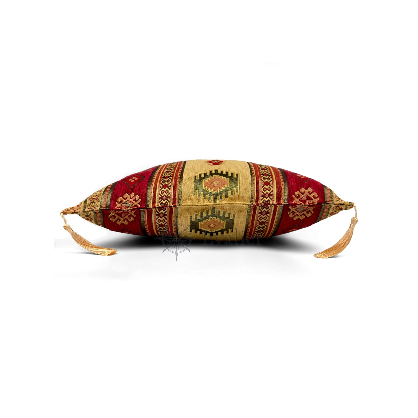 Evalier Saffron pillow cover – side profile view, Heritage Kilim woven decorative cushion cover showing thickness, structured silhouette, and refined shape (45 × 45 cm / 18 × 18 in)