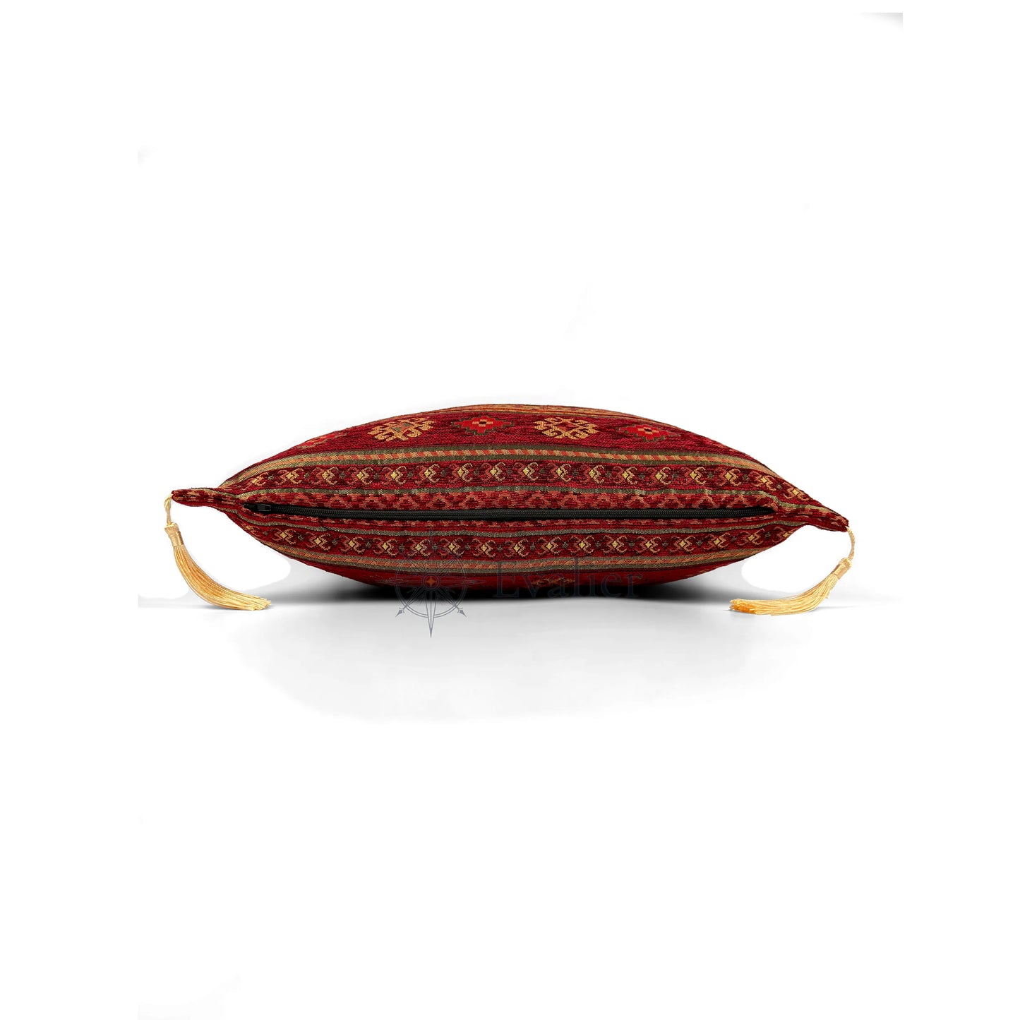Evalier Crimson pillow cover – side profile with hidden zipper, Heritage Kilim woven decorative cushion cover showing closure detail, tailored construction, and corner tassels (45 × 45 cm / 18 × 18 in)