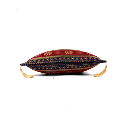 Evalier Sapphire pillow cover – side profile with hidden zipper, Heritage Kilim woven decorative cushion cover showing closure detail, tailored construction, and corner tassels (45 × 45 cm / 18 × 18 in)