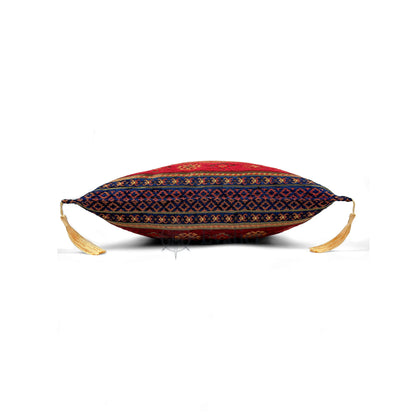 Evalier Sapphire pillow cover – side profile view, Heritage Kilim woven decorative cushion cover showing thickness, structured silhouette, and refined shape (45 × 45 cm / 18 × 18 in)