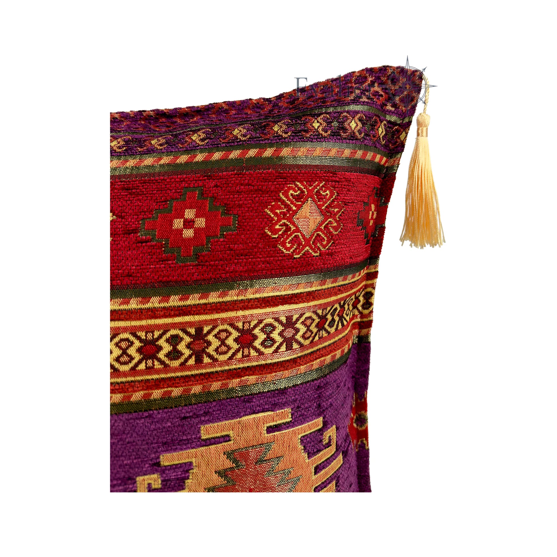 Evalier Amethyst pillow cover – close-up corner detail, Heritage Kilim woven cushion cover showing fabric texture, kilim-inspired woven pattern, and tassel detail (45 × 45 cm / 18 × 18 in)