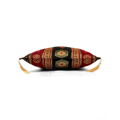 Evalier Midnight Black pillow cover – side profile view, Heritage Kilim woven decorative cushion cover showing thickness, structured silhouette, and refined shape (45 × 45 cm / 18 × 18 in)