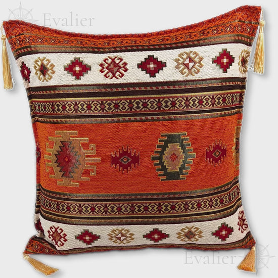 Evailer Amber pillow cover – product showcase video, Heritage Kilim collection decorative cushion