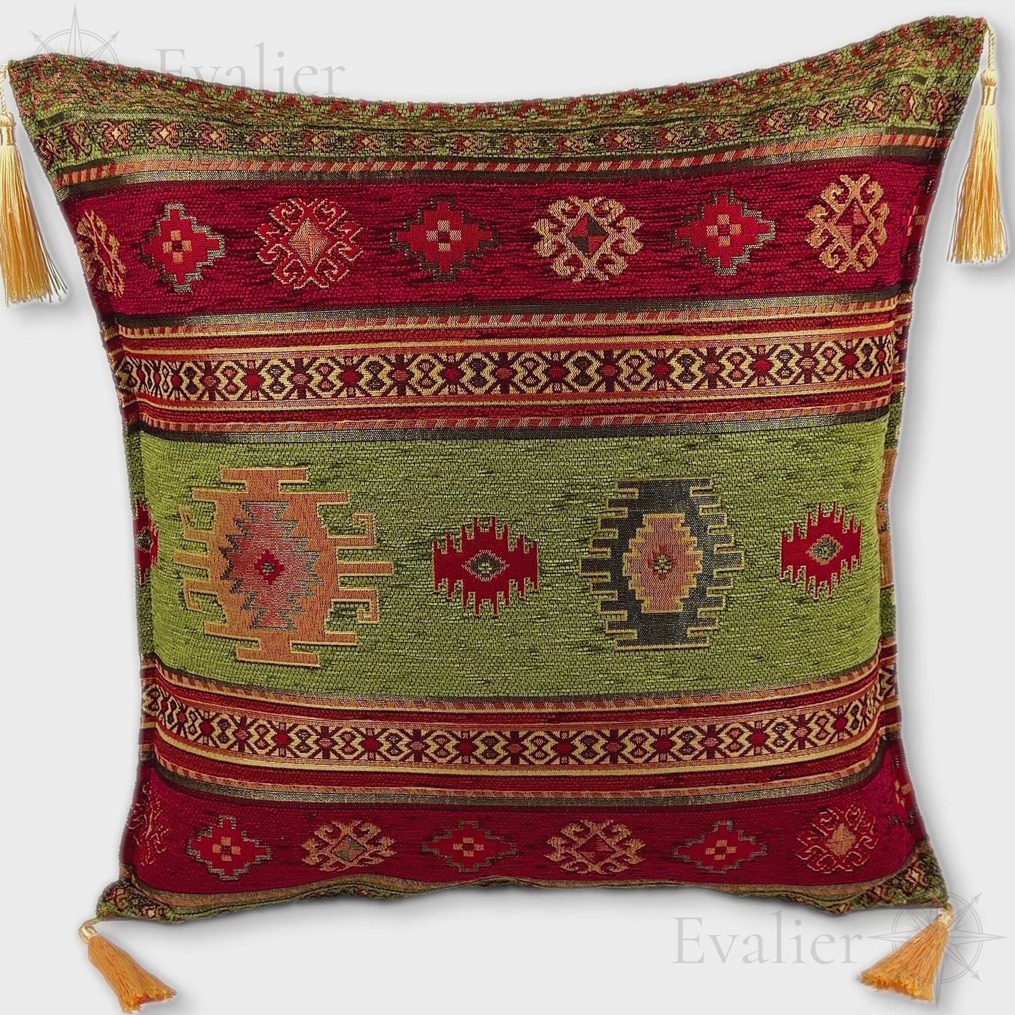 Evailer Olive pillow cover – product showcase video, Heritage Kilim collection decorative cushion