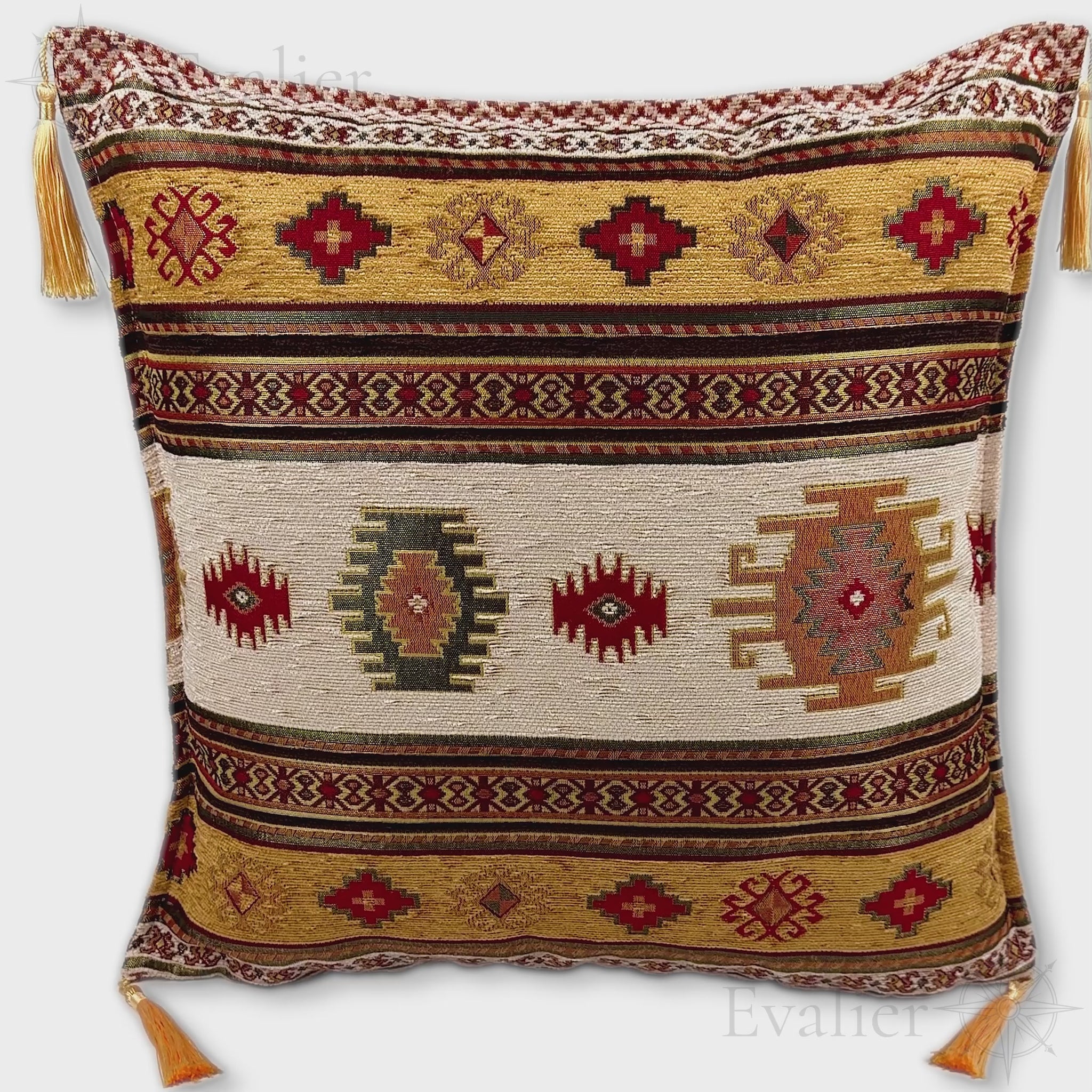 Evailer Desert Ivory pillow cover – product showcase video, Heritage Kilim collection decorative cushion